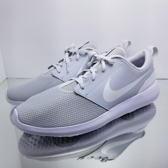 NEW- Retail $125 Nike Roshe G Men's Golf
Extreme